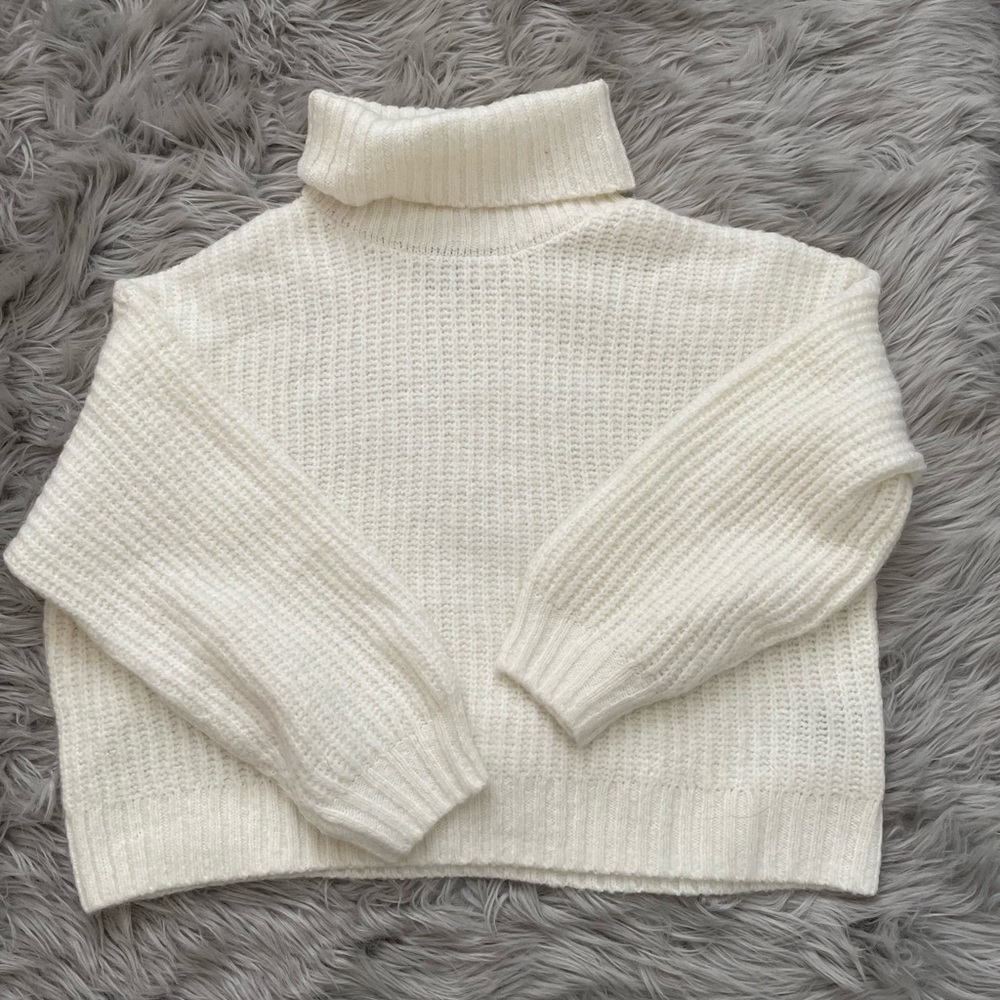 White turtle neck